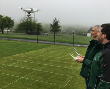 Rasenforschung mit Drohne